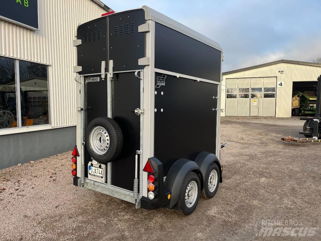 Ifor Williams HB 403 家畜輸送用セミトレーラー