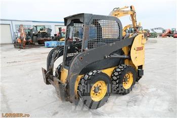 New Holland L 215 スキッドステアローダー