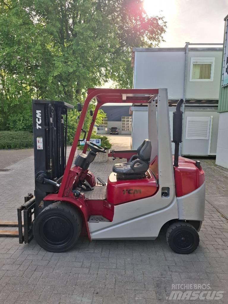 TCM FA30D-J Heftruck ディーゼル・軽油