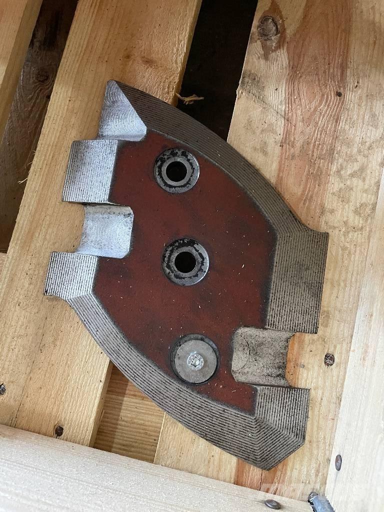 Dipperfox SC400 グランド整備機械-その他