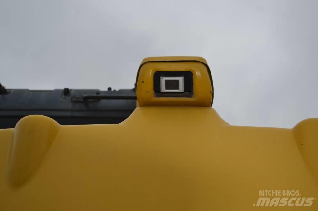Komatsu PC 138 US-10 大型油圧ショベル12t以上（パワーショベル・ユンボ）
