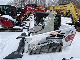 Bobcat T450 スキッドステアローダー