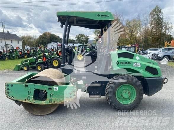 Bomag BW145D-5 振動ローラ