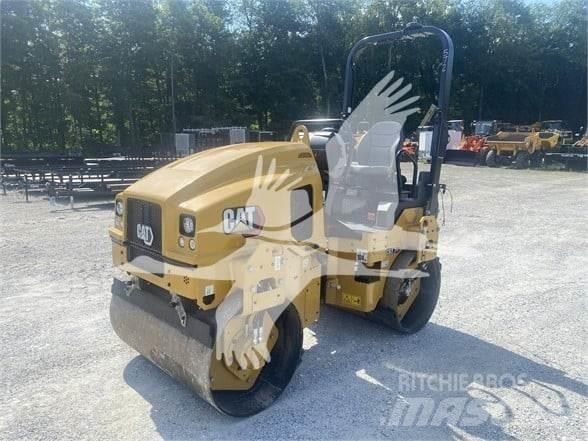 CAT CB2.7 GC 振動ローラ