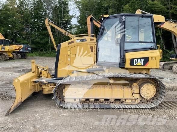 CAT D3K2 LGP ブルドーザー