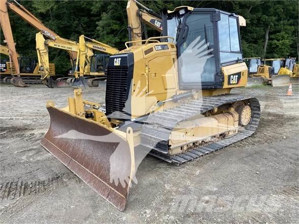 CAT D3K2 LGP ブルドーザー