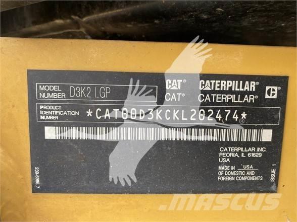 CAT D3K2 LGP ブルドーザー