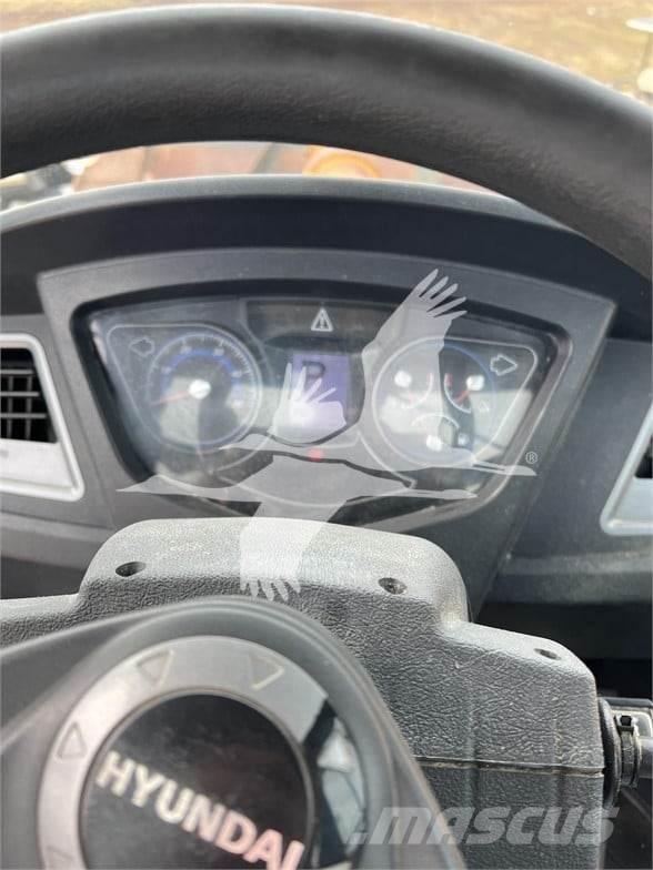 Hyundai HL970 ホイールローダー・タイヤショベル