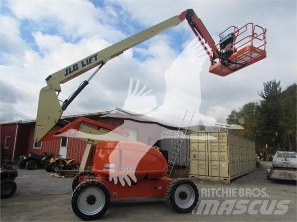 JLG 600AJ ブームリフト　屈伸型
