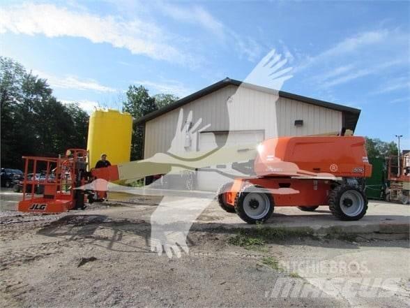 JLG 600S ブームリフト　直伸型
