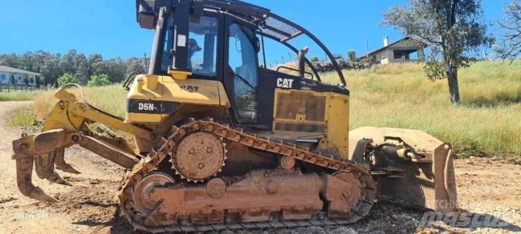 CAT D 6 N ブルドーザー