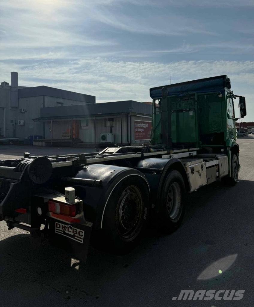 Mercedes-Benz Actros アームロール
