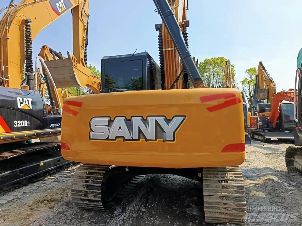 Sany SY135C 大型油圧ショベル12t以上（パワーショベル・ユンボ）