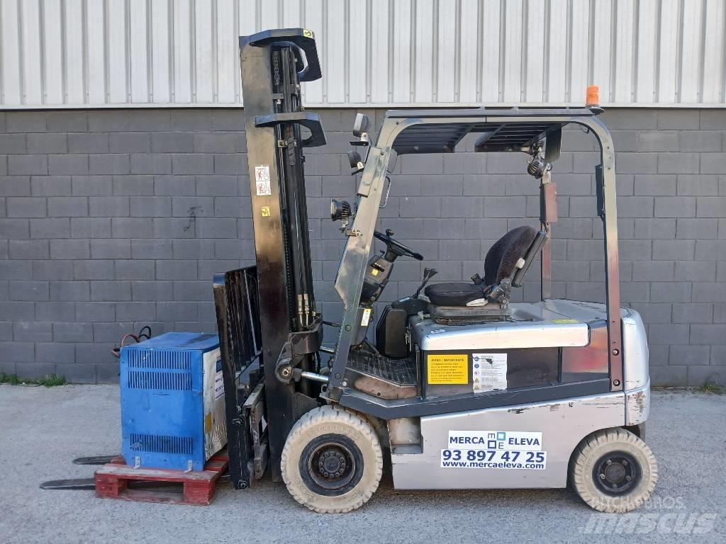 Nissan Q02 L 20 CU バッテリーフォークリフト