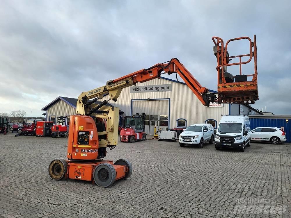 JLG E 300 AJP ブームリフト　屈伸型