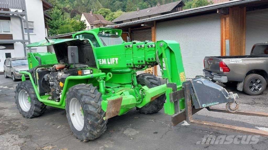 Merlo P 40.17 テレスコーピックハンドラー