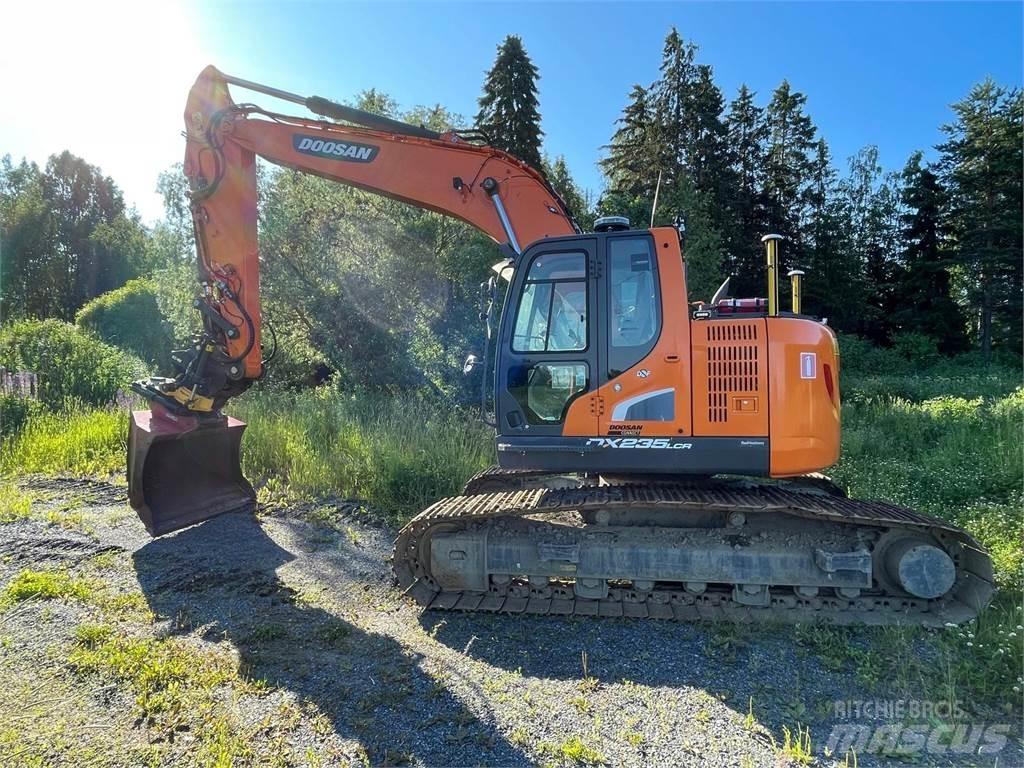 Doosan DX235 LRC 大型油圧ショベル12t以上（パワーショベル・ユンボ）