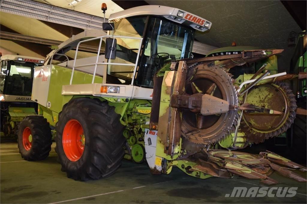 CLAAS Jaguar 820 自走式フォレージハーベスター