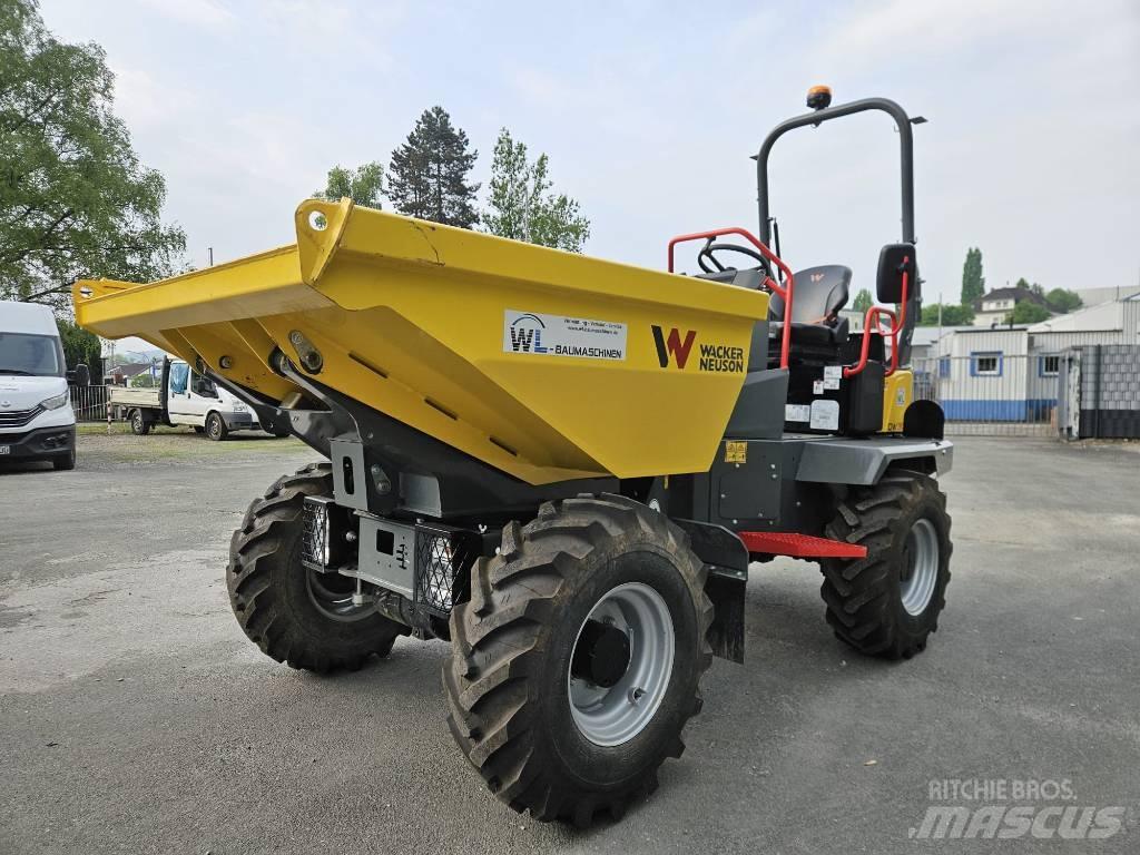 Wacker Neuson DW 30 サイト　ダンプ
