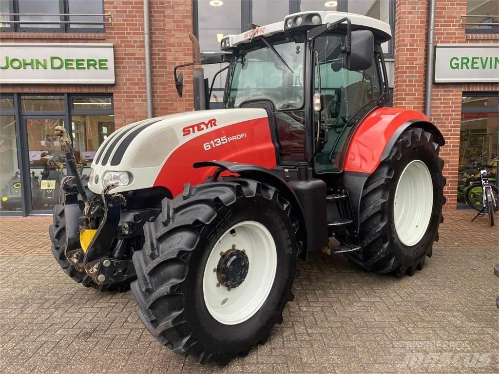 Steyr 6135 Profi トラクター