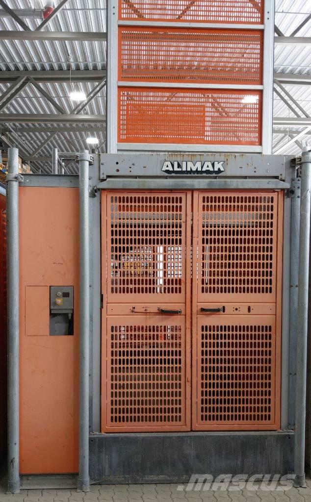 Alimak Scando 450 中古 - マストクライミング作業用プラットフォーム
