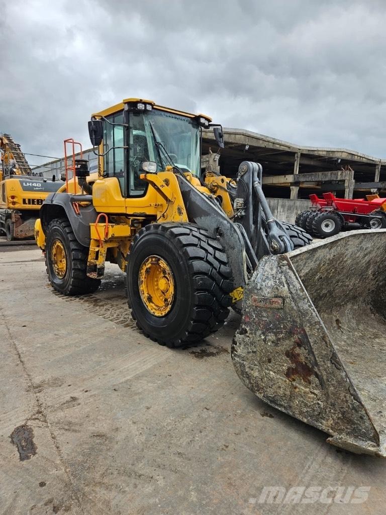 Volvo L 110 H ホイールローダー・タイヤショベル