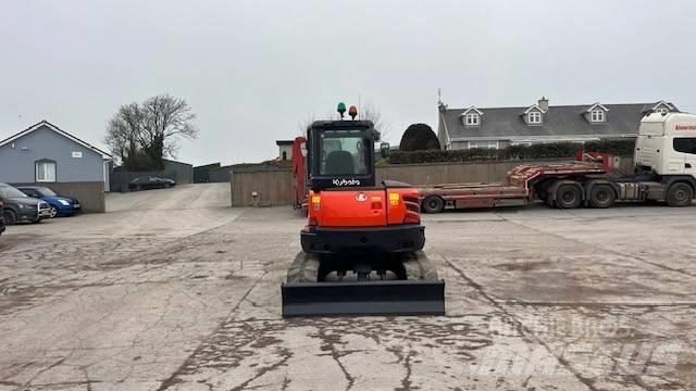 Kubota U 55-4 ミニ油圧ショベル 7t以下（ミニユンボ・ミニディガー）