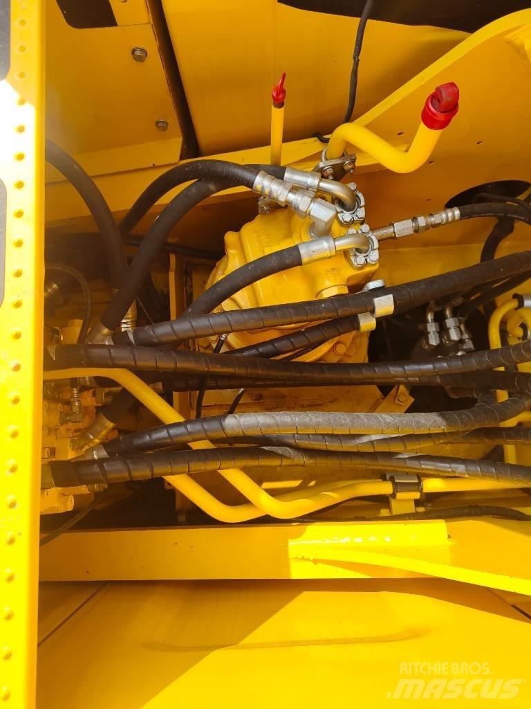 Komatsu PC 200 大型油圧ショベル12t以上（パワーショベル・ユンボ）