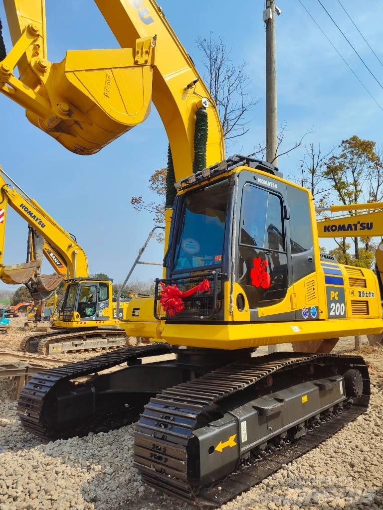 Komatsu PC 200 大型油圧ショベル12t以上（パワーショベル・ユンボ）