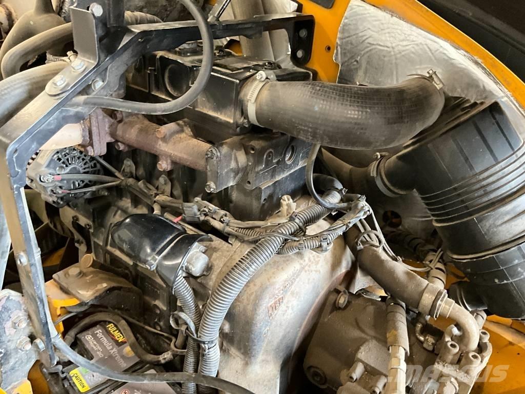 JCB 8055 ミニ油圧ショベル 7t以下（ミニユンボ・ミニディガー）