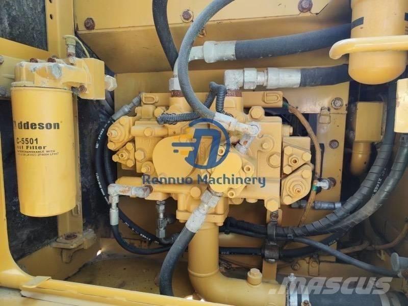 CAT 315D2 中型油圧ショベル 7ｔ-12ｔ（ユンボ・パワーショベル・バックホー）