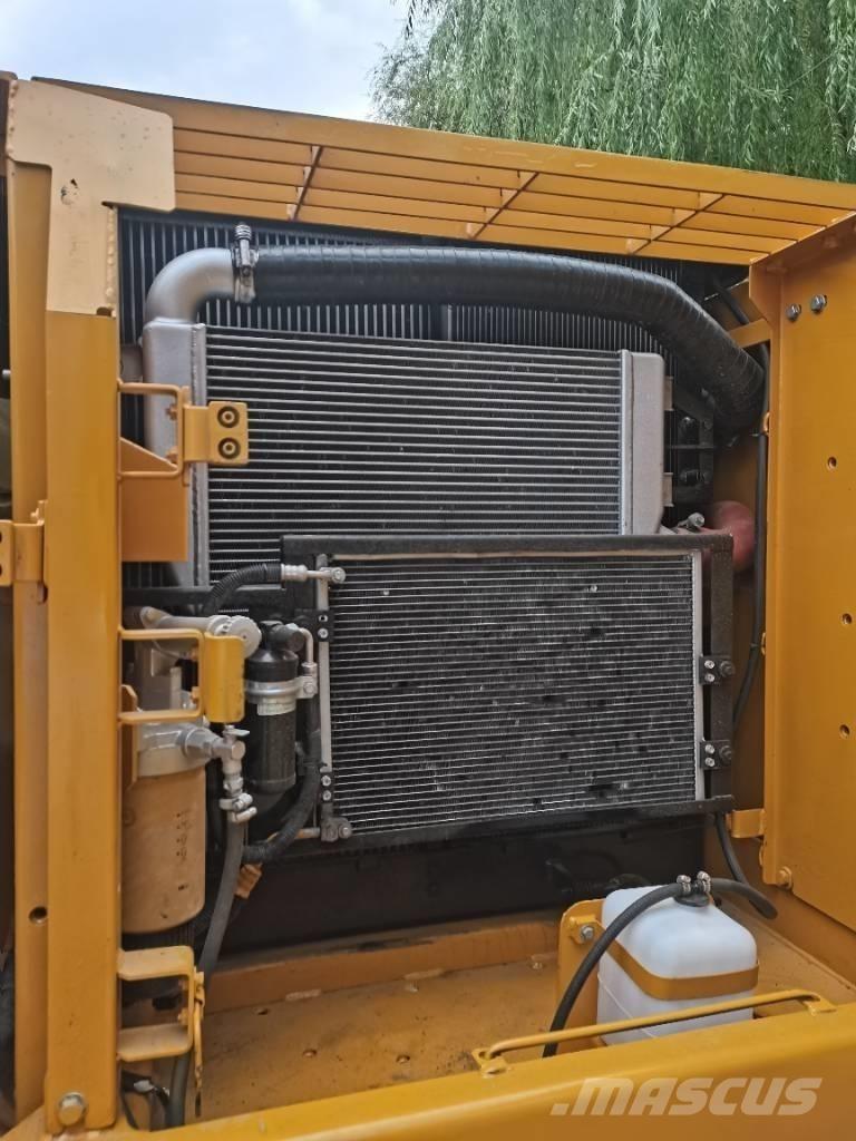 CAT 320D 大型油圧ショベル12t以上（パワーショベル・ユンボ）