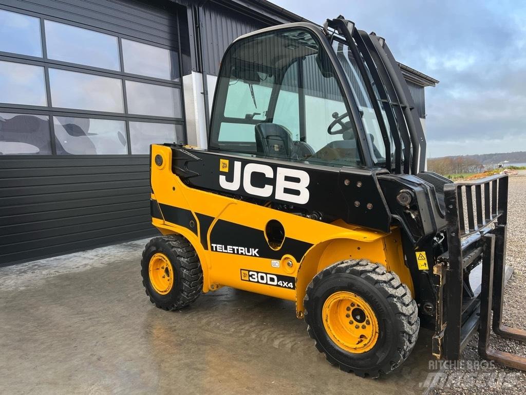JCB TLT 30 D テレスコーピックハンドラー