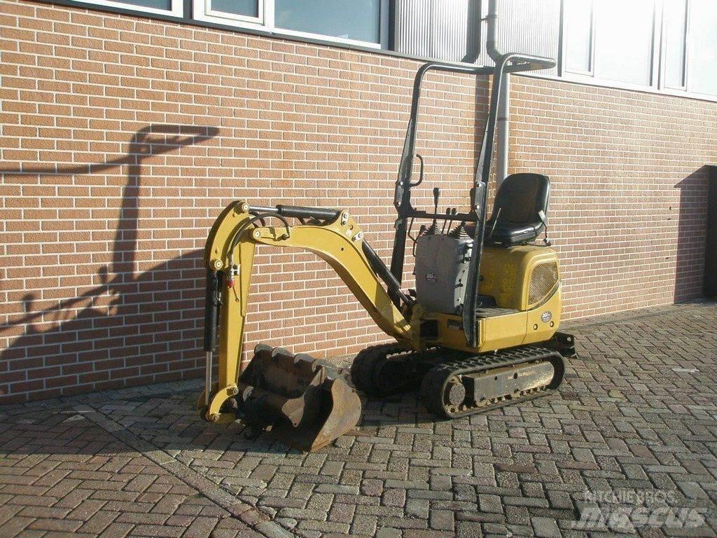 CAT 300.9 ミニ油圧ショベル 7t以下（ミニユンボ・ミニディガー）