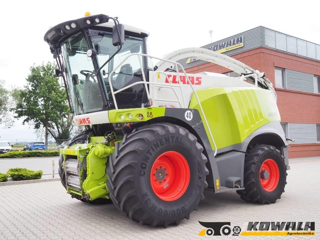 CLAAS Jaguar 940 4WD 自走式フォレージハーベスター