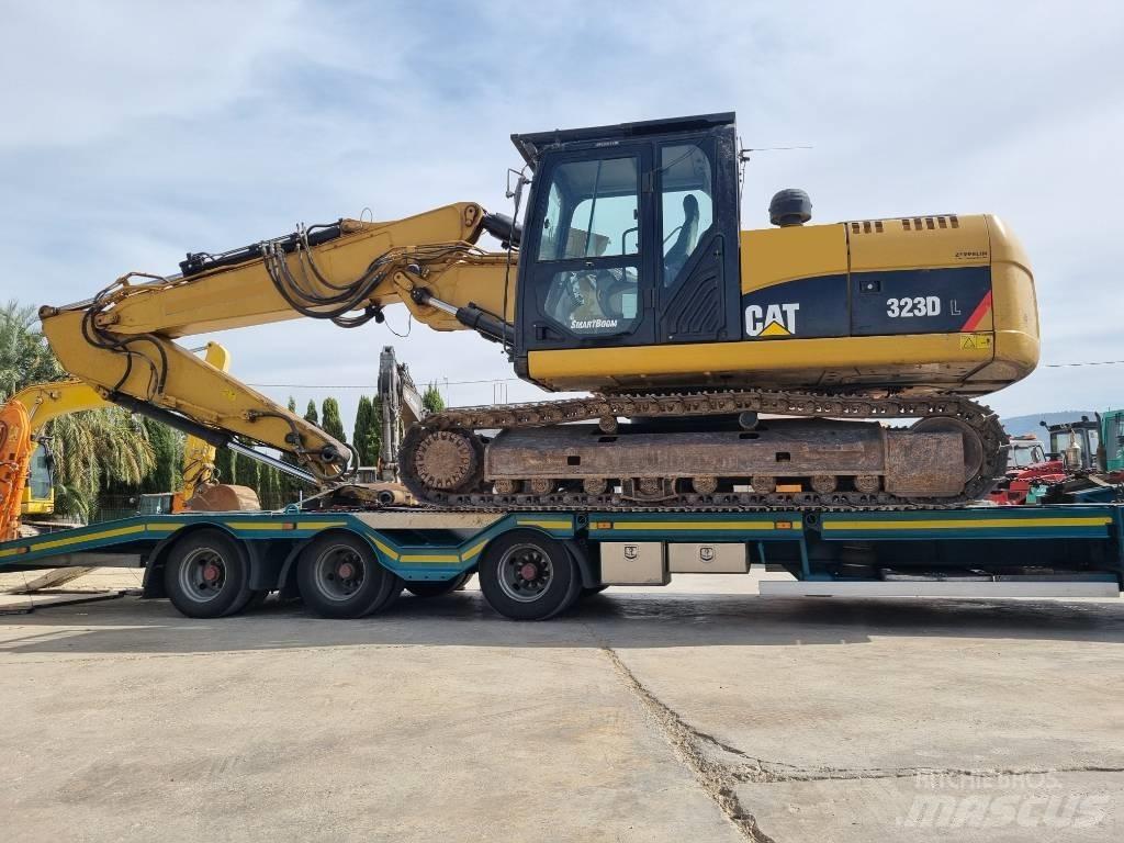 CAT 323 D L 大型油圧ショベル12t以上（パワーショベル・ユンボ）