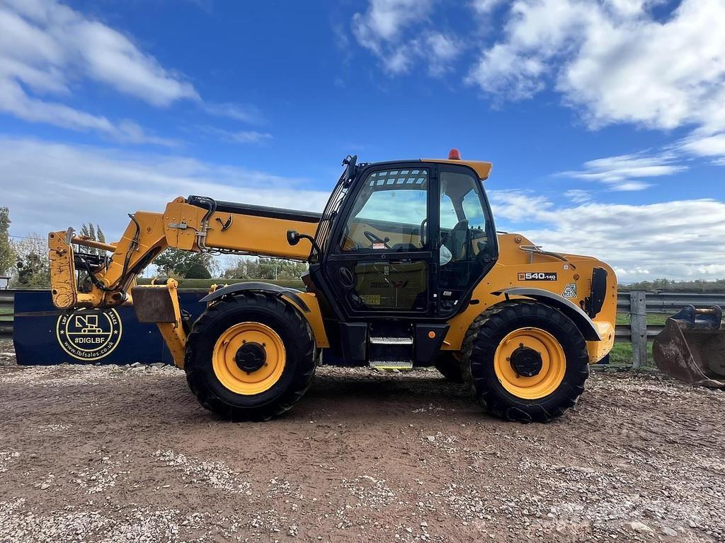 JCB 540-140 テレスコーピックハンドラー