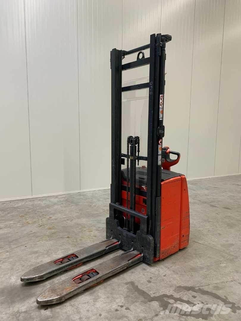 Linde L16I 自走式スタッカー