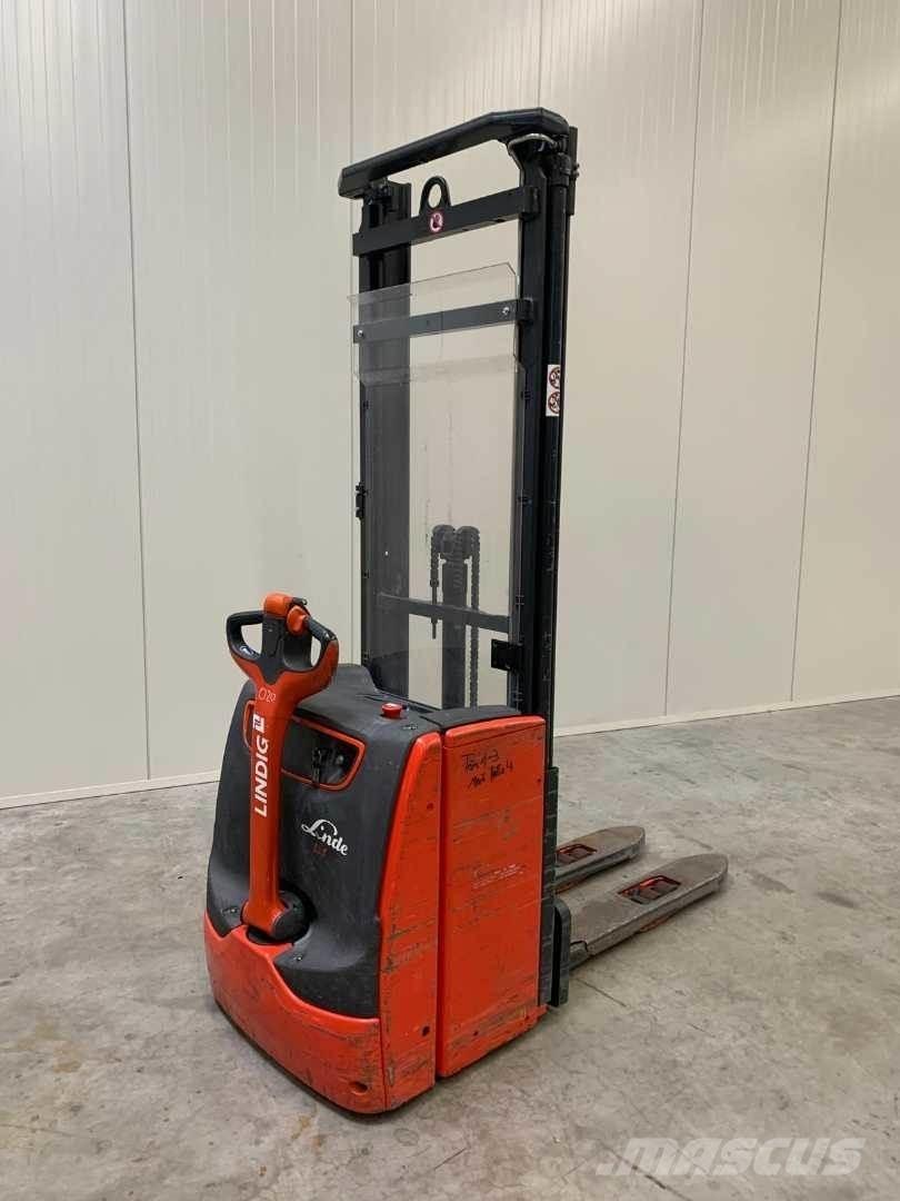 Linde L16I 自走式スタッカー