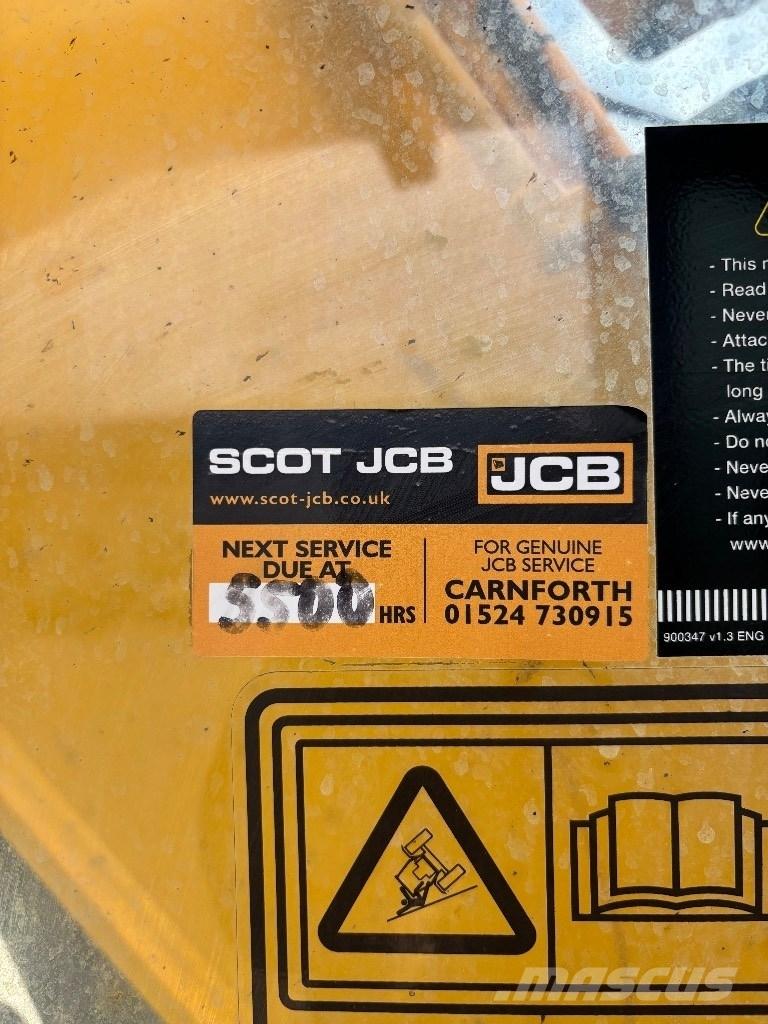 JCB JS 220 LC 大型油圧ショベル12t以上（パワーショベル・ユンボ）