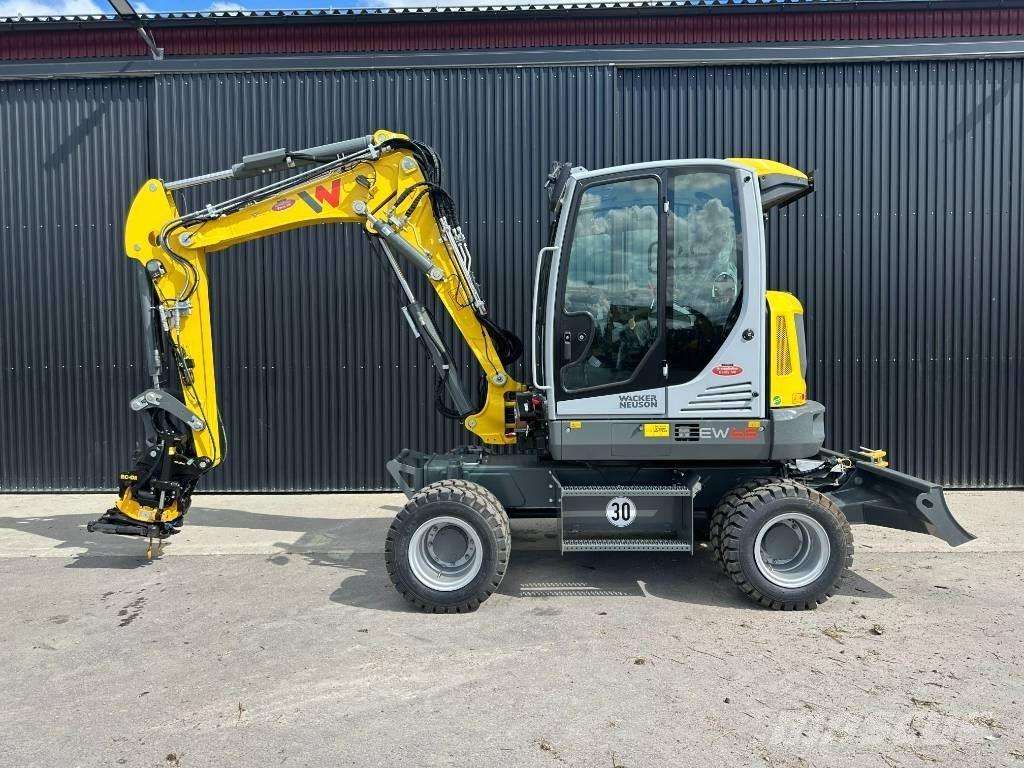 Wacker Neuson EW 65 ホイール式油圧ショベル（パワーショベル・ユンボ・バックホー）