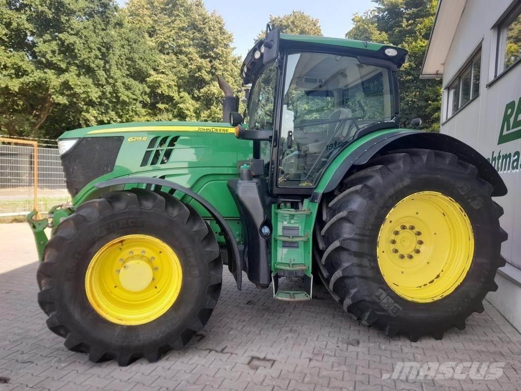 John Deere 6215 R トラクター