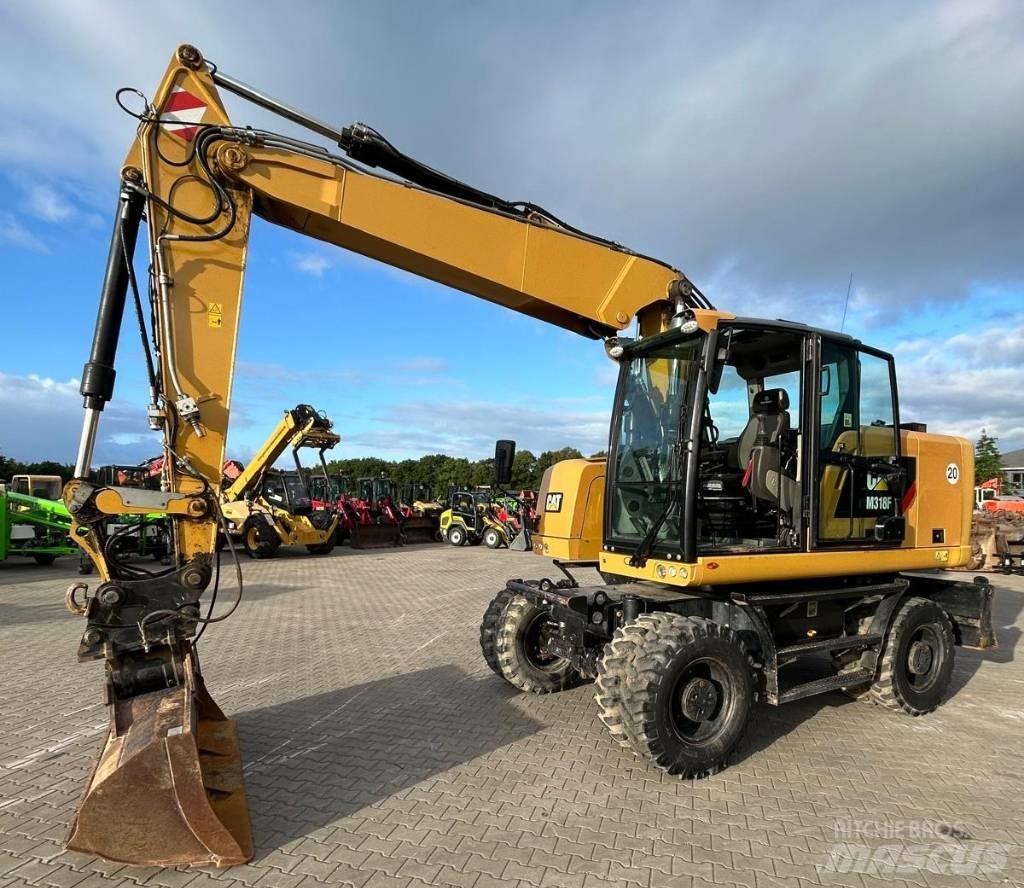CAT M 318 F ホイール式油圧ショベル（パワーショベル・ユンボ・バックホー）