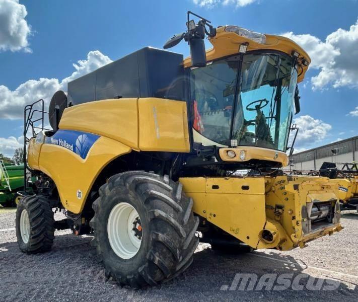 New Holland CR 980 コンバイン