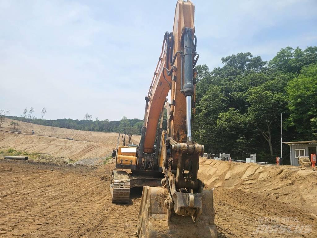 Hyundai Robex 300 LC 大型油圧ショベル12t以上（パワーショベル・ユンボ）