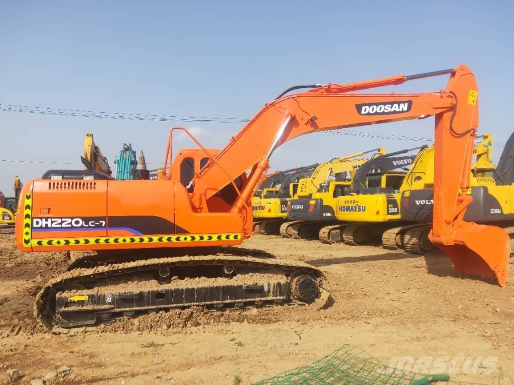 Doosan DH220LC-7 大型油圧ショベル12t以上（パワーショベル・ユンボ）