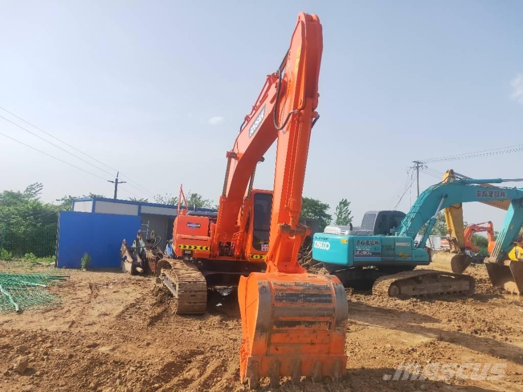 Doosan DH220LC-7 大型油圧ショベル12t以上（パワーショベル・ユンボ）