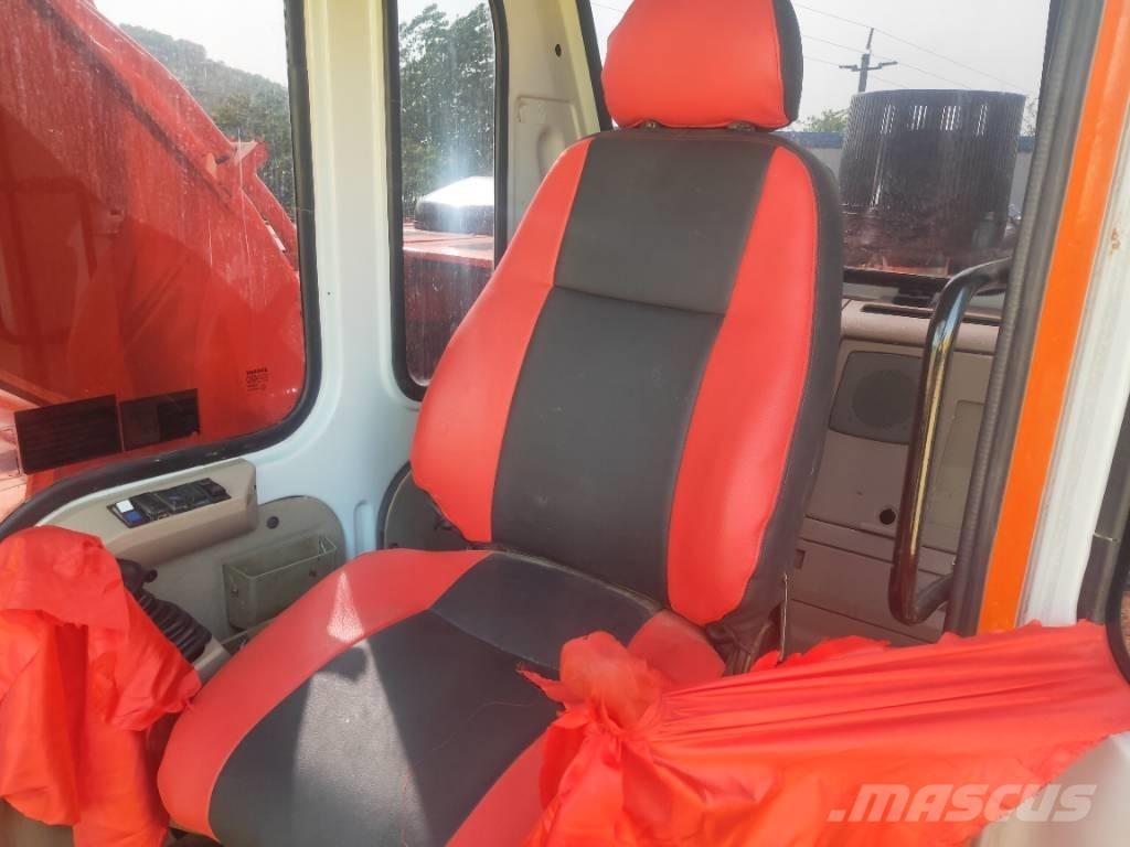 Doosan DH220LC-7 大型油圧ショベル12t以上（パワーショベル・ユンボ）