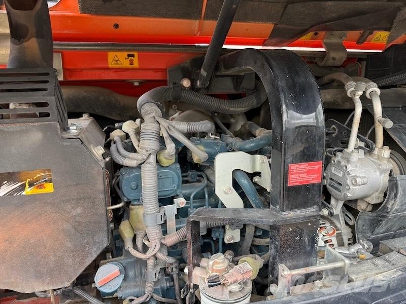 Kubota KX 080-4 中型油圧ショベル 7ｔ-12ｔ（ユンボ・パワーショベル・バックホー）