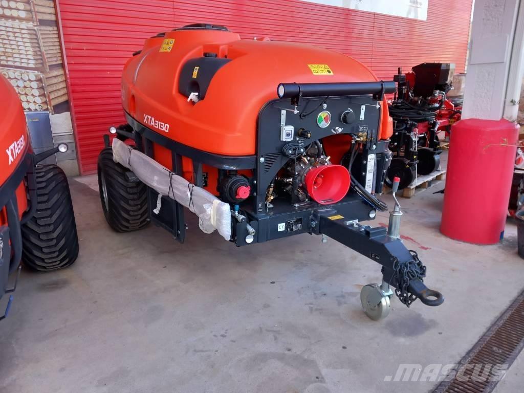 Kubota XTA 3130 牽引型スプレイヤー